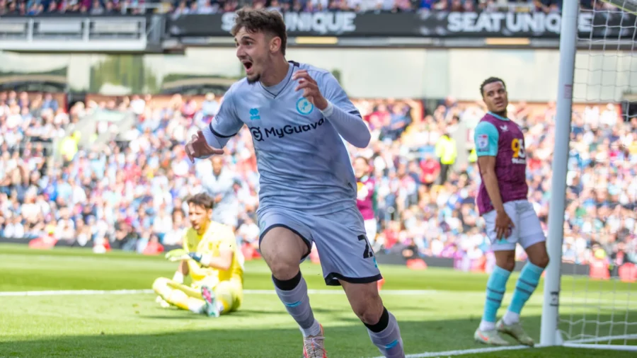 Parma, blitz in England for another striker