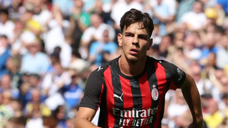 Milan: presentation of all new signings at San Siro before the match with Bari