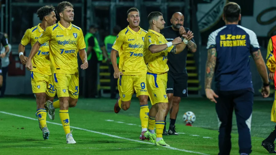 Serie B: Frosinone and Venezia do well, Carrarese strike in La Spezia