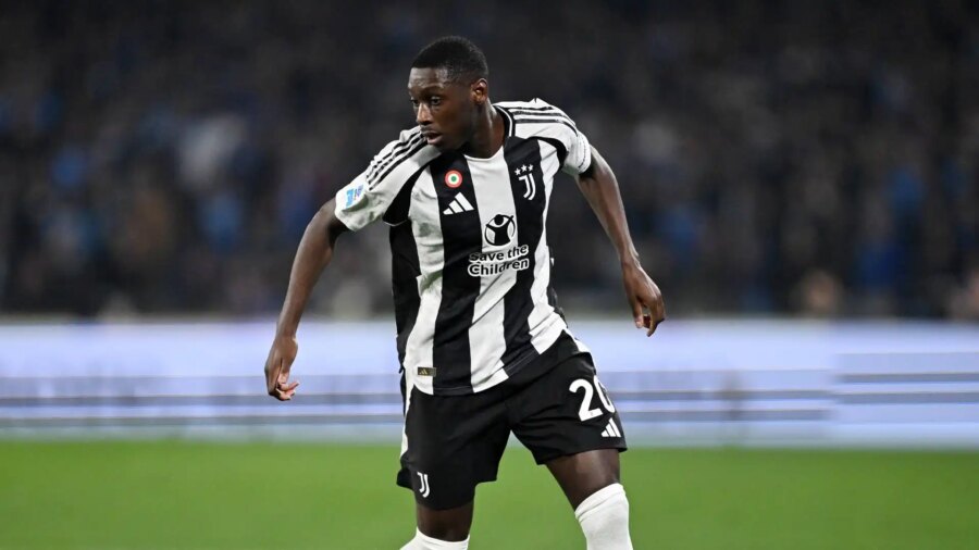 Randal Kolo Muani but not only that, Juventus is aiming for a double hit