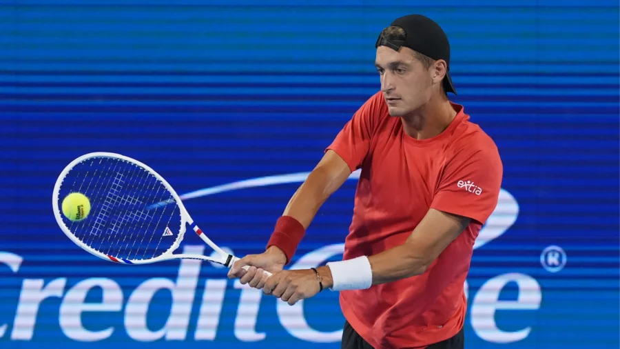 Terence Atmane surprises Holger Rune and gives himself Jannik Sinner