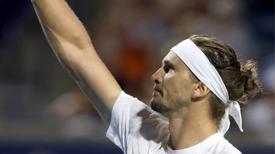 Toronto: Zverev beats Popyrin and salutes heckling fan