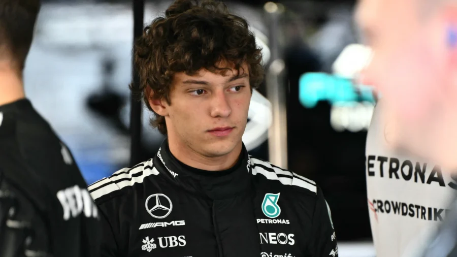 F1, Kimi Antonelli apologizes to Max Verstappen