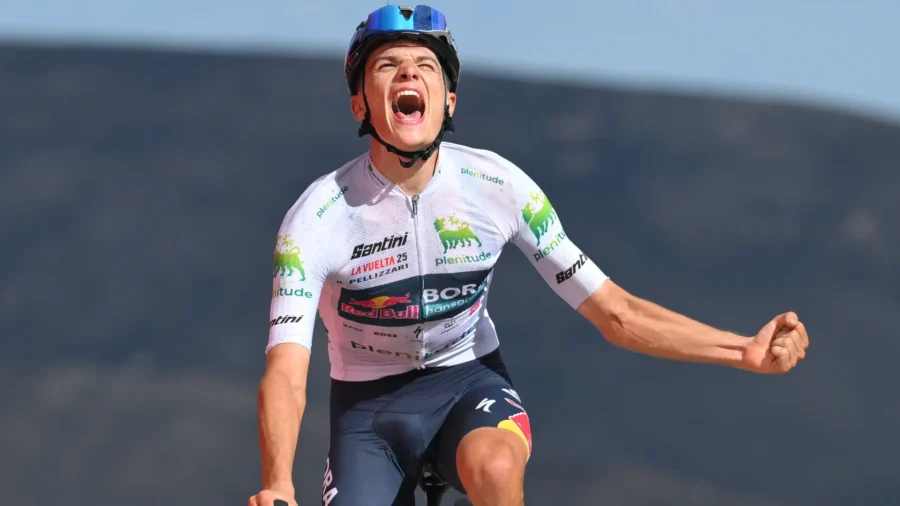 Giulio Pellizzari to scream: solo feat at the Vuelta