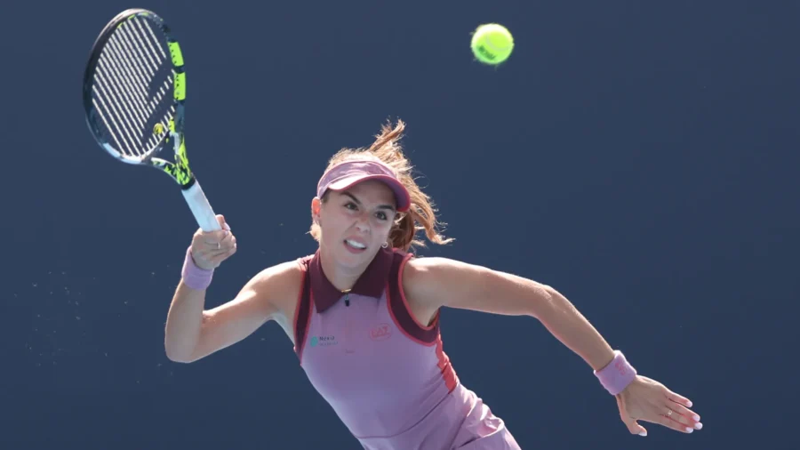 WTA 1000 Beijing, Lucia Bronzetti immediately out