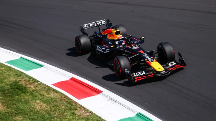 F1: Max Verstappen takes pole at Monza, second row for Charles Leclerc