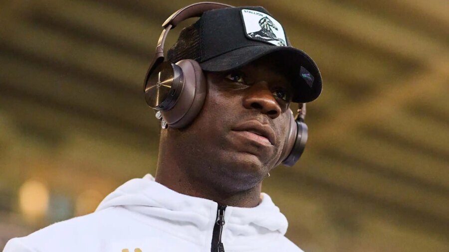 There&apos;s not only Cagliari on Mario Balotelli