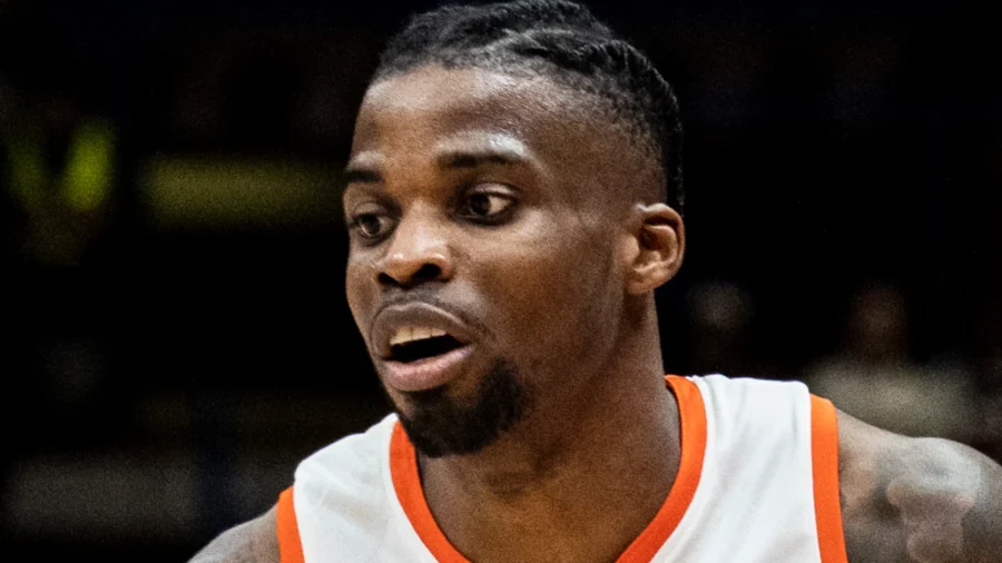 Ike Iroegbu returns to Italy and wears red and white