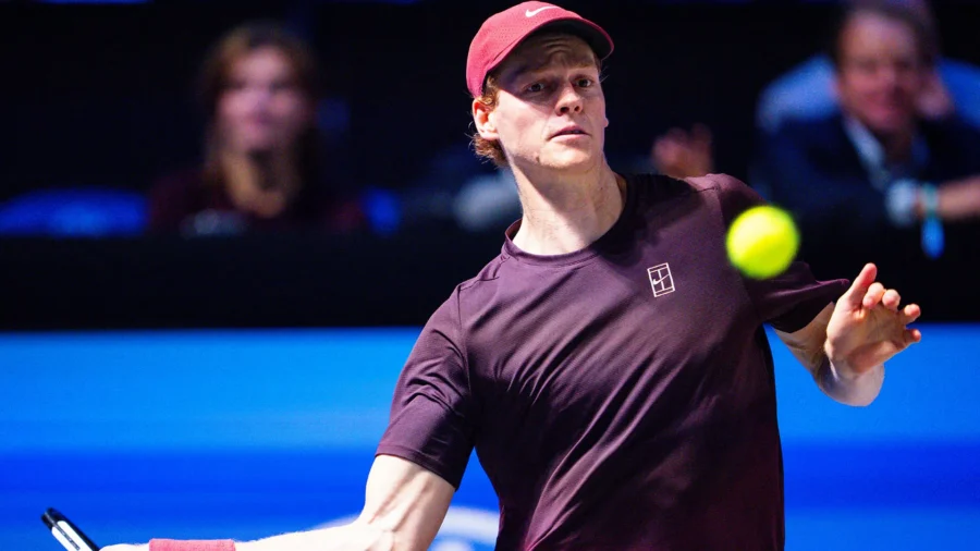 Jannik Sinner honors Flavio Cobolli