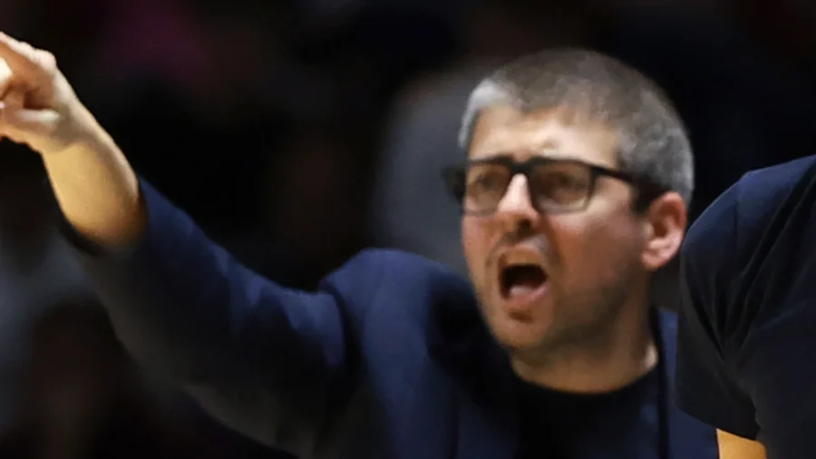 Matteo Cotelli speaks clearly to his team ahead of Trapani