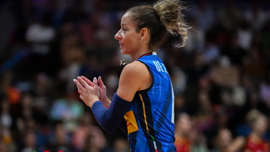 Monica De Gennaro closes triumphant blue adventure: the moving message