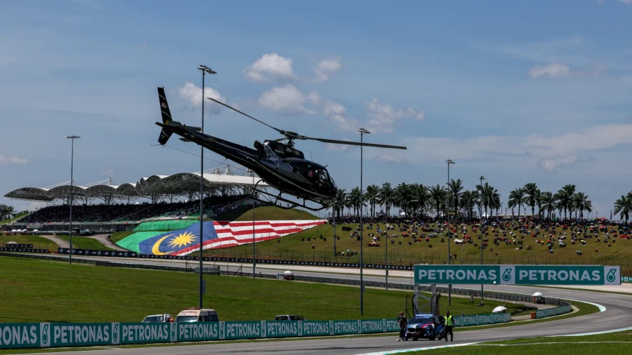 Moto3, Malaysia GP: terrible crash, two riders hospitalized