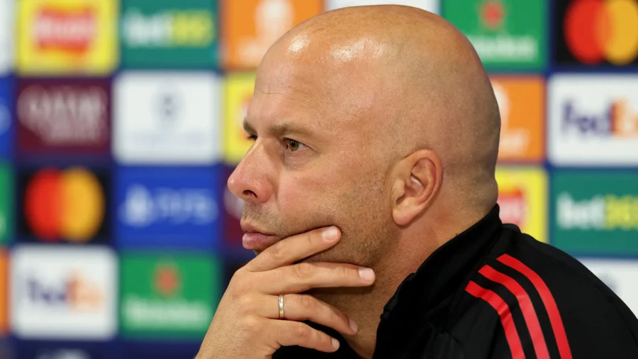 Arne Slot at risk: Liverpool also looks to Italy for replacement