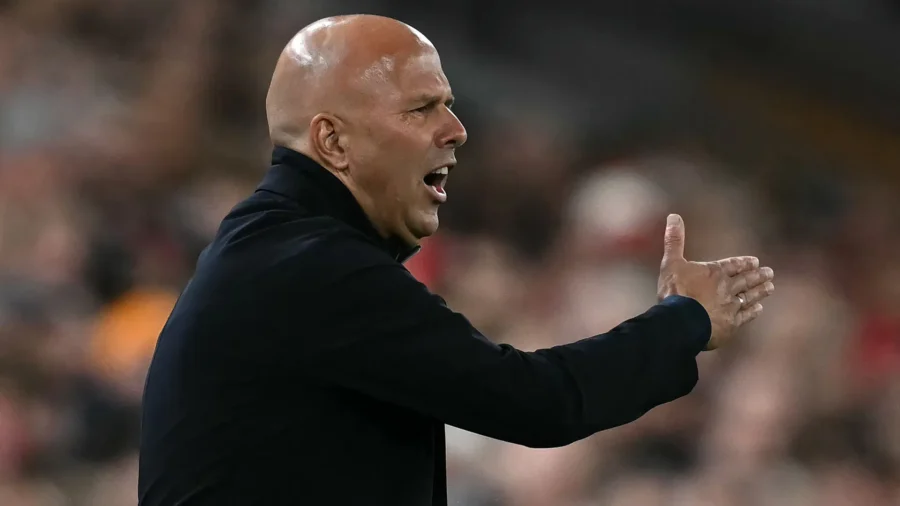 Market: Arne Slot doesn’t feel at risk but Liverpool is looking around