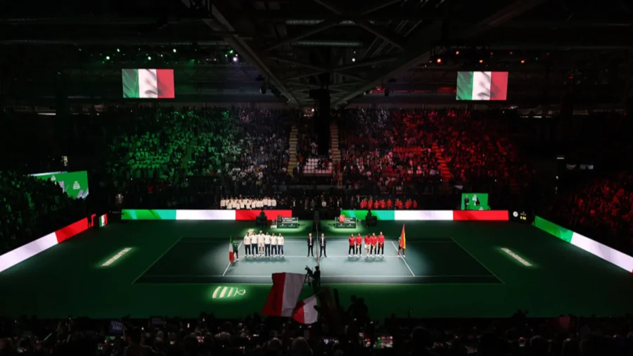 Fear in Davis Cup final, play interrupted due to illness