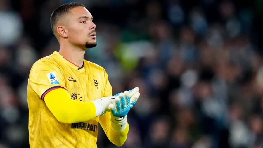 Elia Caprile puts on face after mistake with Genoa, fans take sides