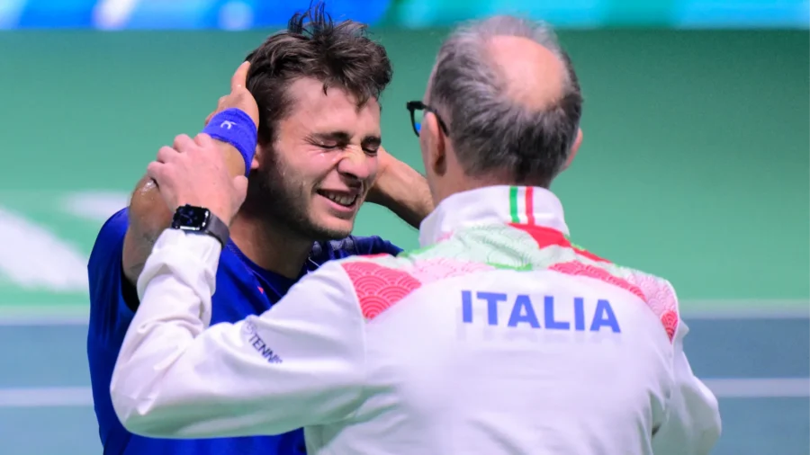 Davis Cup to&apos;Italy, Flavio Cobolli’s commotion: "Three-day dream"
