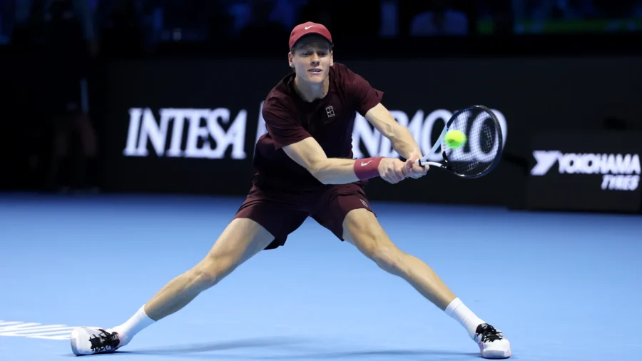 ATP Finals, good debut for Jannik Sinner, Felix Auger-Aliassime holds out one set