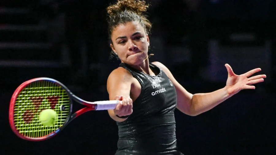 When Jasmine Paolini plays at the WTA Finals: background with Jessica Pegula