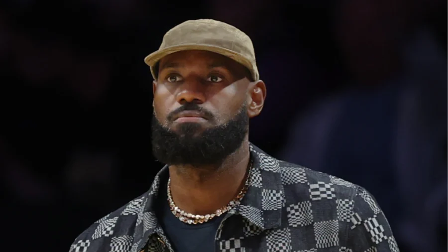 NBA: another Clippers misstep, James nearly ready for Lakers