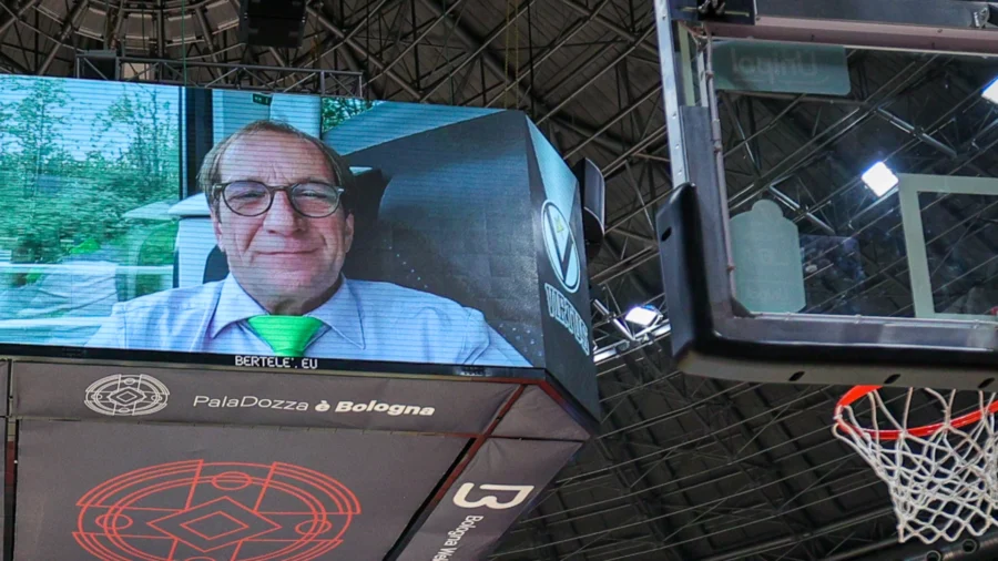 Estra Pistoia welcomes Raffaele Marianella’s family: tribute before game against Fortitudo