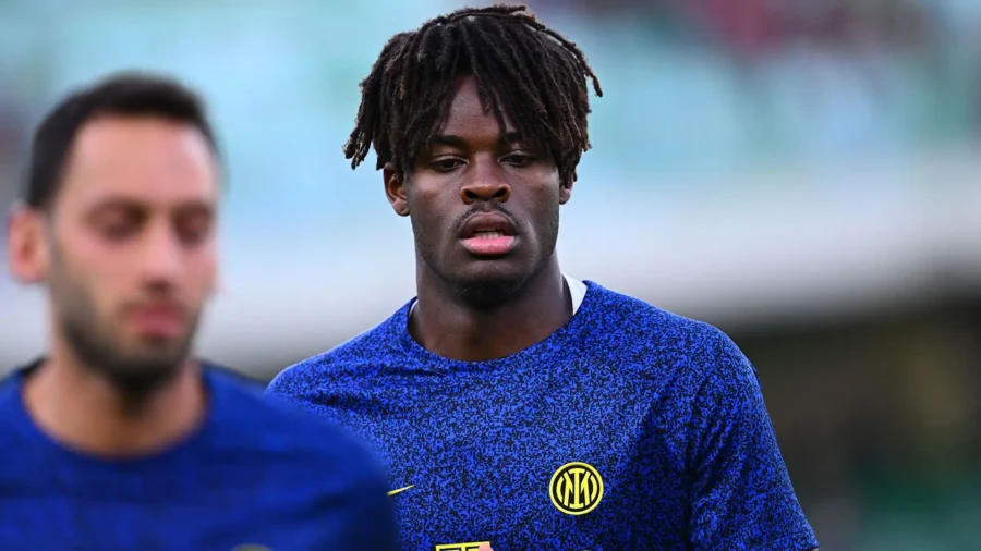 Bisseck foul in Verona-Inter match, even in Rome furious