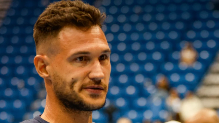 Danilo Gallinari goes down flat on failure to return to Olimpia Milano